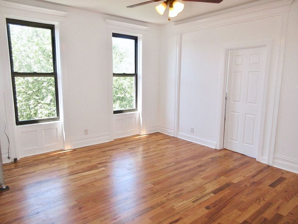 1st image of 685 Sterling Pl APT 19