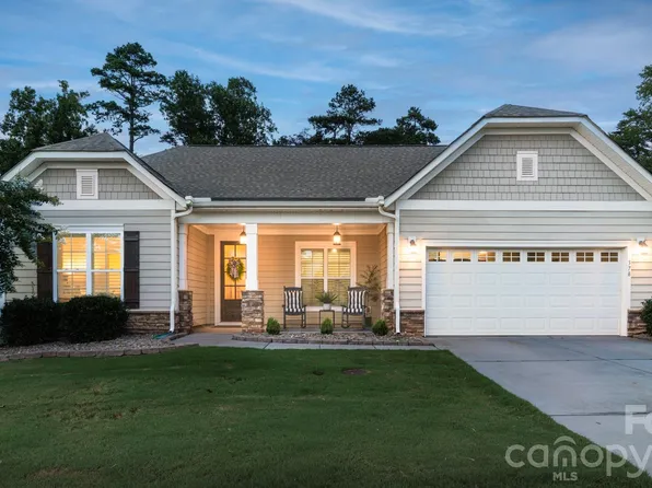 378 Broadleaf Dr, Denver, NC 28037