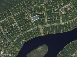 Sweet Fern Rd, Albrightsville, PA 18210