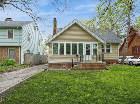 4009 11th Pl, Des Moines, IA 50313