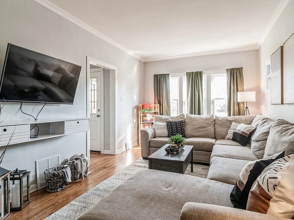 1047 S Harlem Ave #ID1607870P