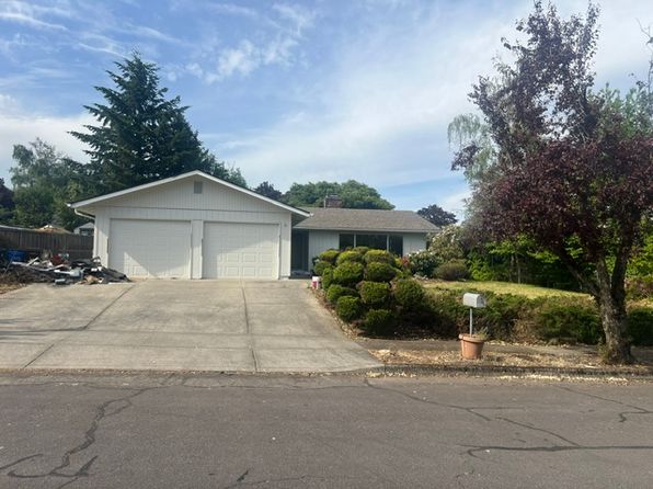 825 NW 21st Ave, Camas, WA
