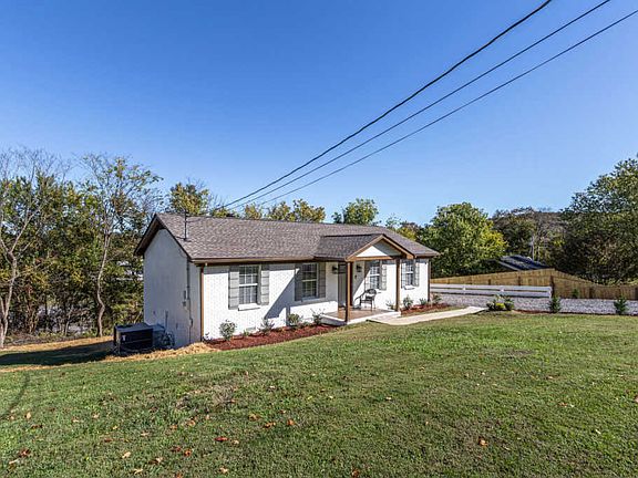 2nd image of 318 Jay Cir