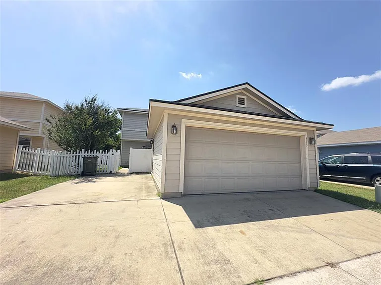 513 Rolling Oak Dr — Photo 23