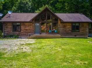 111 Cub Den Ln, Hampton, TN 37658