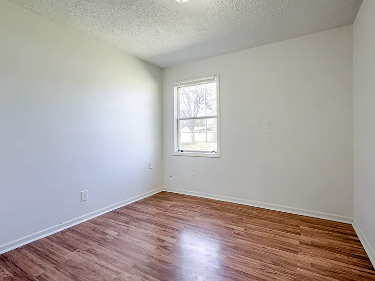 6106 E 153rd Ter — Photo 11