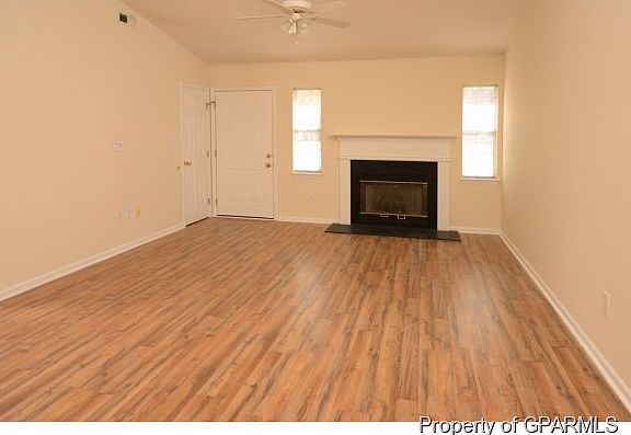 3rd image of 1104 Holden Dr