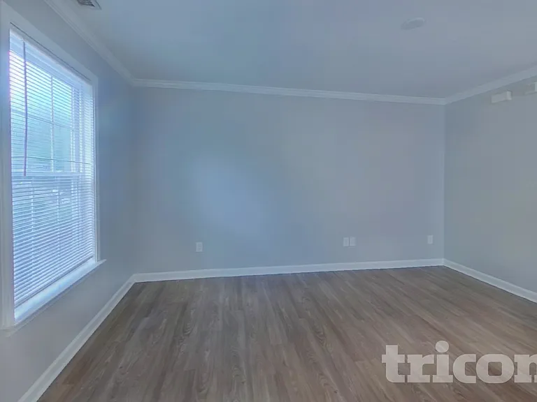 451 Presidents Ct — Photo 18