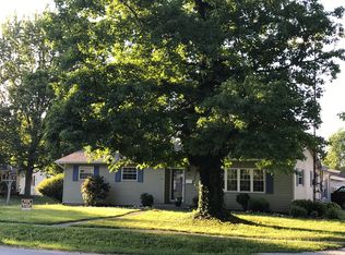 314 E Center St, Girard, IL