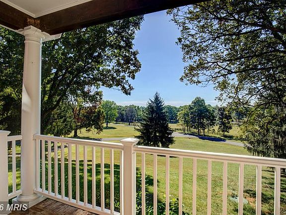 2nd image of 125 Rose Hill Cir
