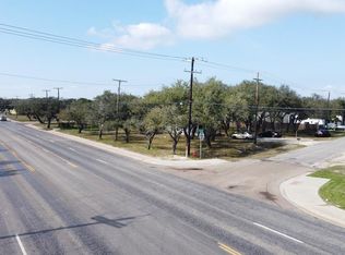 520 W Market St, Rockport, TX 78382