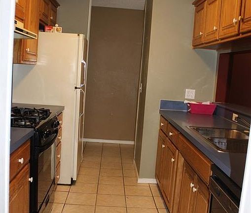 5th image of 3401 W Cornell St