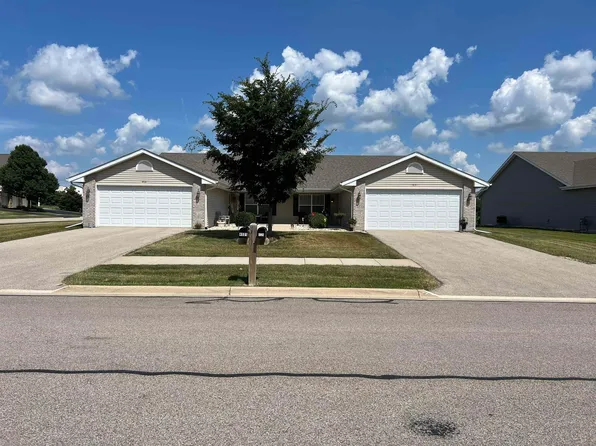 4529/4531 Squaw Valley Dr, Loves Park, IL 61111