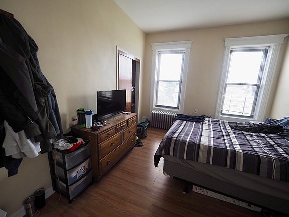 3rd image of 2545 18th St APT 3