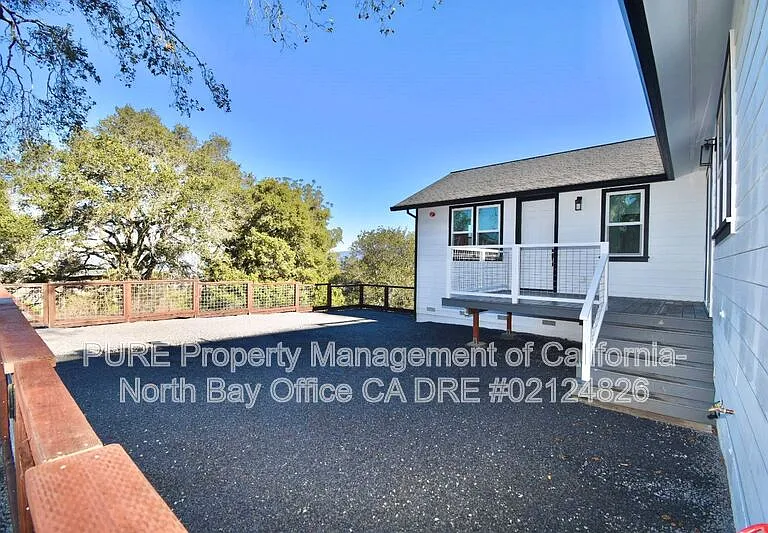 510 Fairview Ct #A — Photo 6