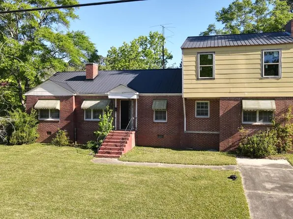 522 4th St, Manchester, GA 31816