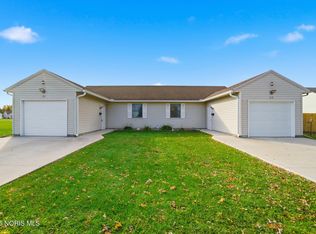 711 Hart Ave, Fostoria, OH 44830