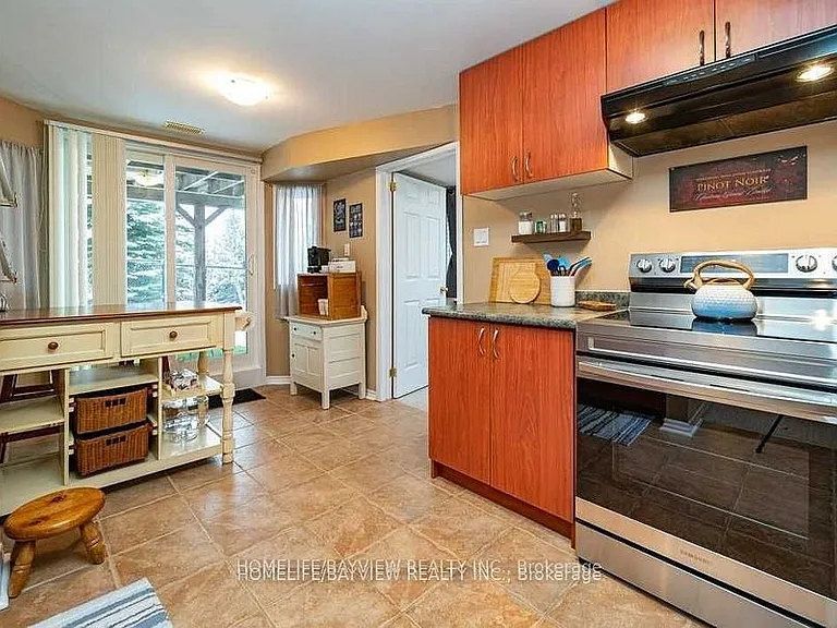 798 Hilton Blvd #LOWER — Photo 7
