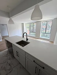 75-42 Grand Central Pkwy N, #4B