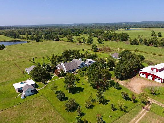 3rd image of 809 County Road 1458