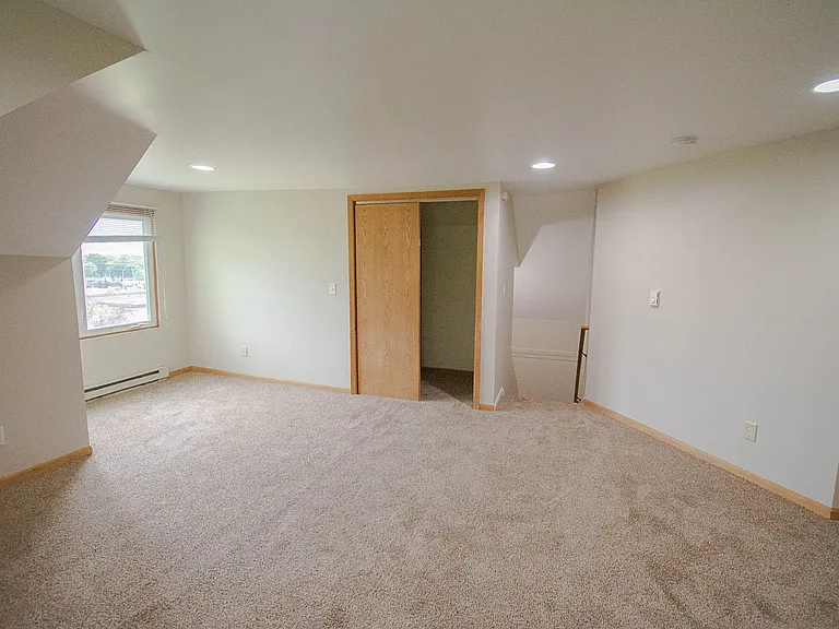 104 21st St SW — Photo 13