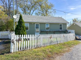 74 Aikins Rd, Quinte West, ON K8R0B3