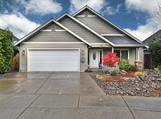 196 SE Yorktown Dr, Grants Pass, OR 97527