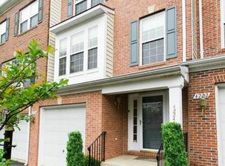 4224 Kerrigan Ln, Fairfax, VA 22030