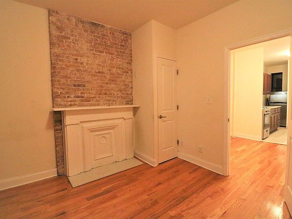 2nd image of 309 W 47th St APT 4RE