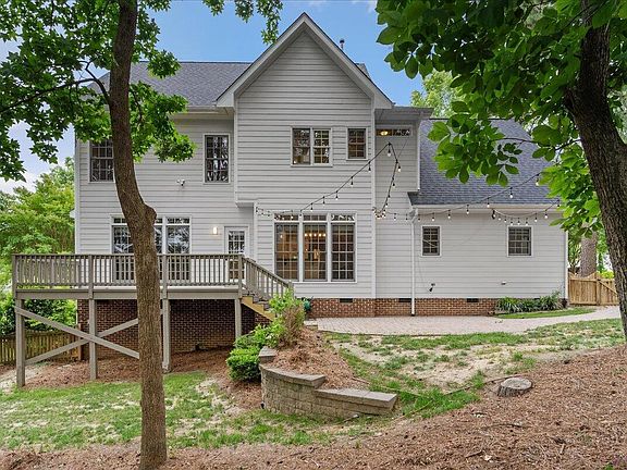 3rd image of 1609 Heritage Club Ave