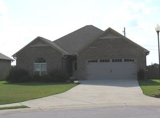 102 Glen Oaks Cir, Glencoe, AL 35905