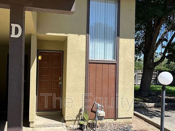 2nd image of 1220 S Santa Fe Ave #D