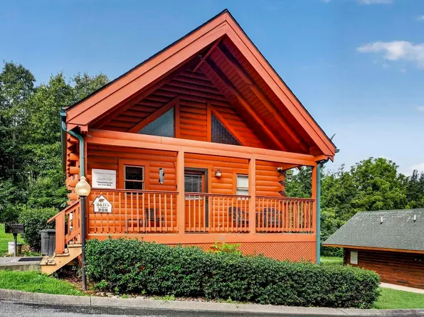 208 Moose Ridge Way, Pigeon Forge, TN 37863