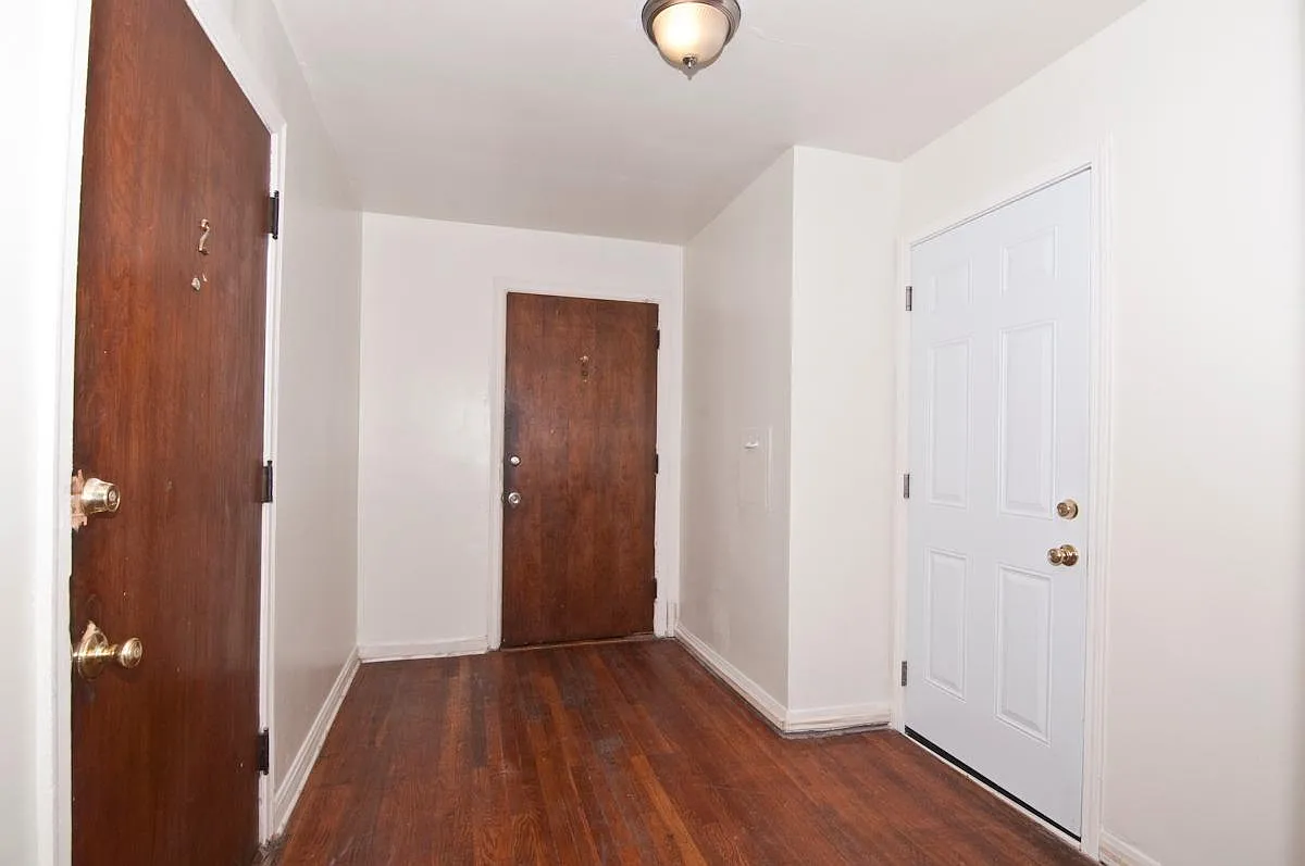 2 bed, 700 sqft, $995 — Photo 4