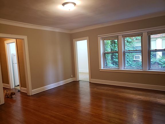 4th image of 2216 Garfield Ave APT 204