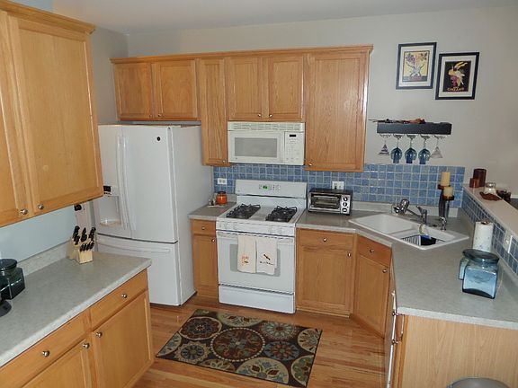 4th image of 22 Southwicke Dr #5104