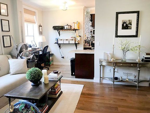 5th image of 72 Barrow St APT 5O