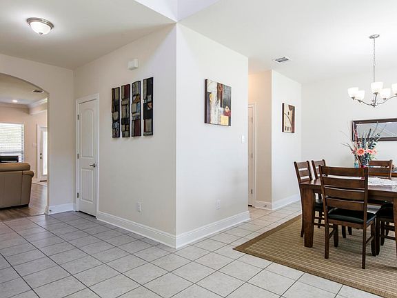 2nd image of 307 Forest Grove Dr