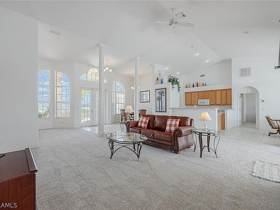 4th image of 416 NW 20th St