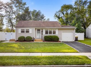 21 Hastings Rd, Old Bridge, NJ 08857