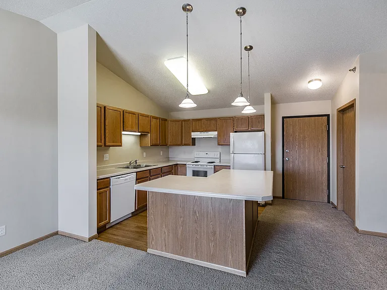 Sunset Ridge — Photo 13