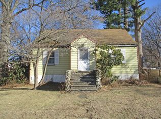10 Cutrone Rd, Norwalk, CT 06850