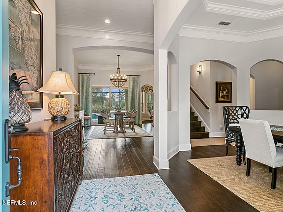 5th image of 2087 CROWN Drive