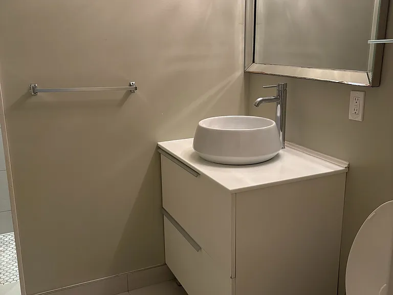 76 Rockport Cres #BASEMENT — Photo 6