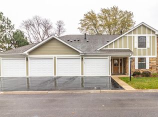 1147 Middlebury Ln APT A2, Wheeling, IL 60090