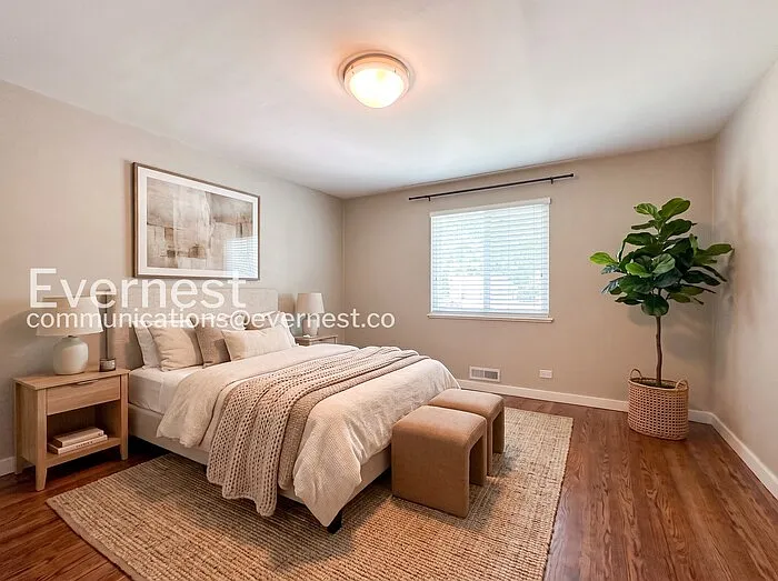1661 S Pearl St — Photo 3