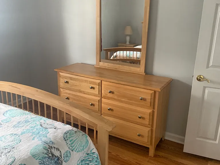 Guest bedroom/2nd Bedroom, dresser with mirror