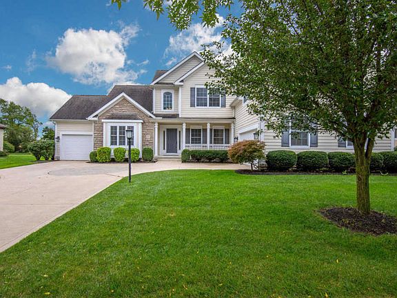 3rd image of 6751 Ballantrae Pl