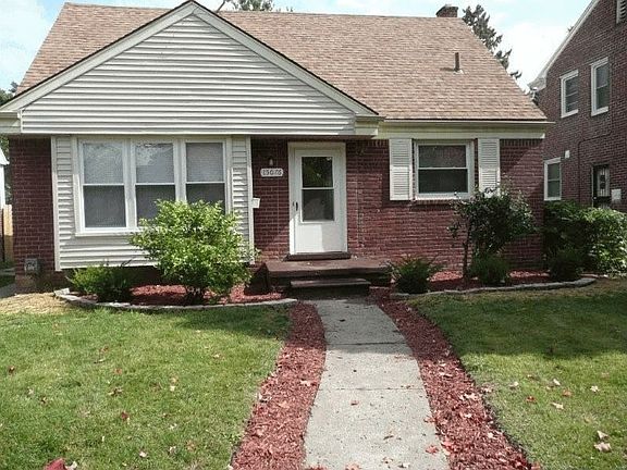2nd image of 15076 Plainview Ave