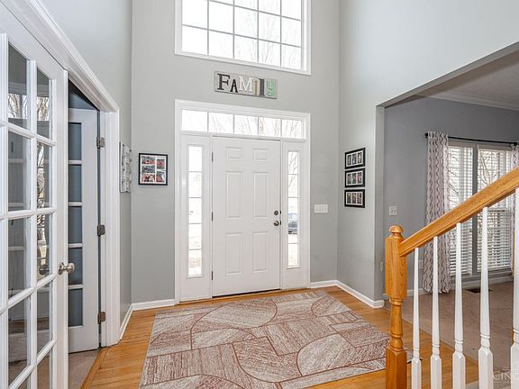 2nd image of 5496 Gwendolyn Rdg